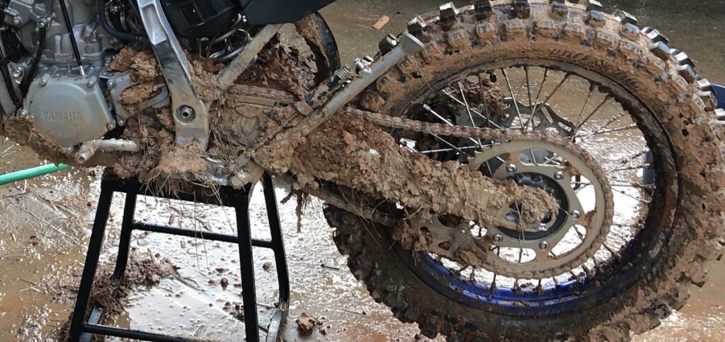 Cleaning dirt bike